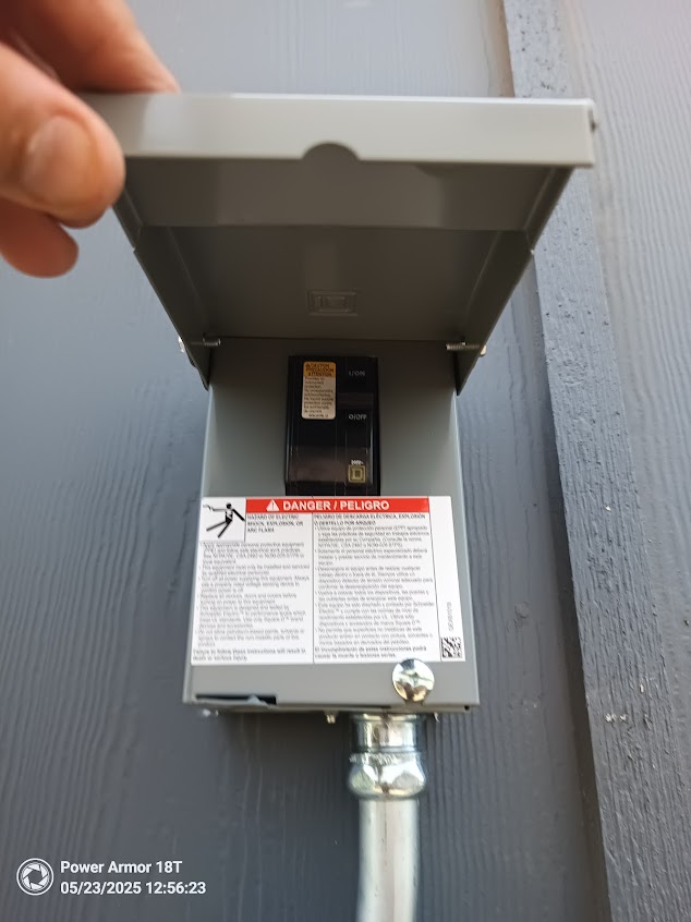 Electrical panels and service equipment — AltoService project photo 369