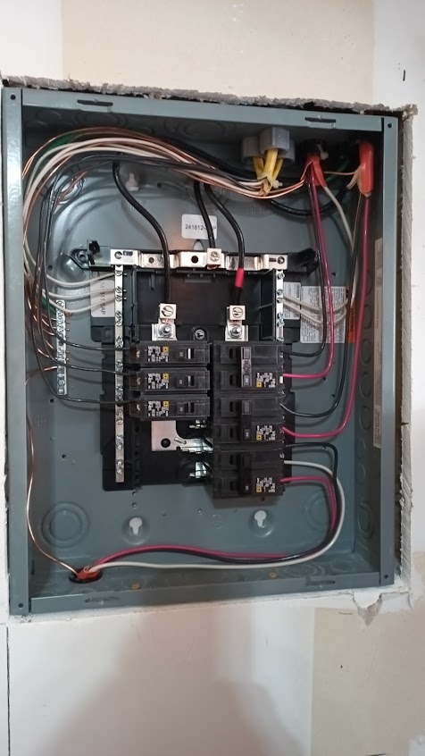 Electrical panels and service equipment — AltoService project photo 461
