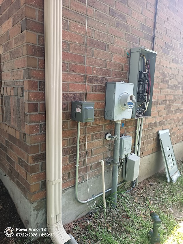 Electrical panels and service equipment — AltoService project photo 478