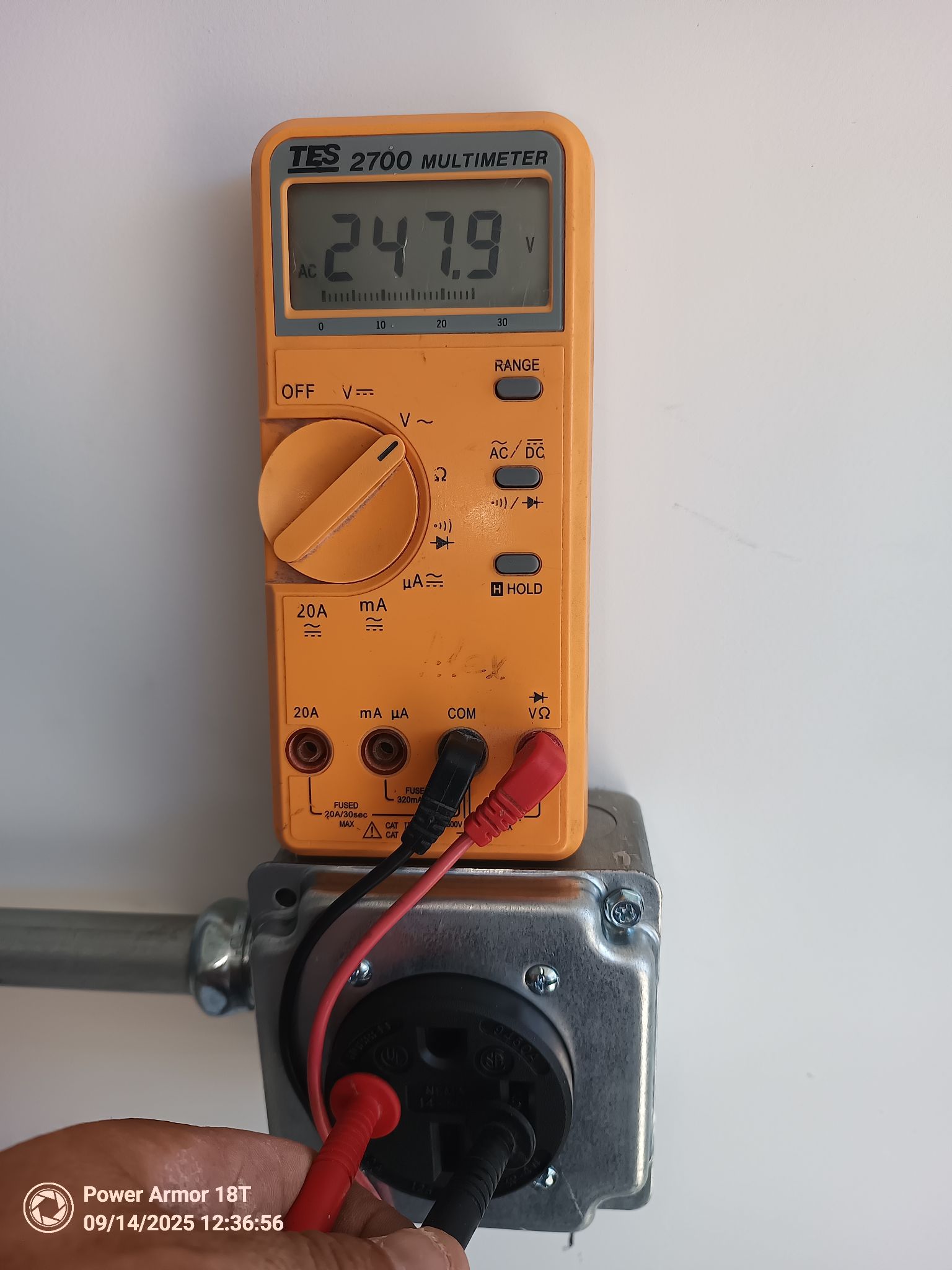 Outlets electrical work - Work 117